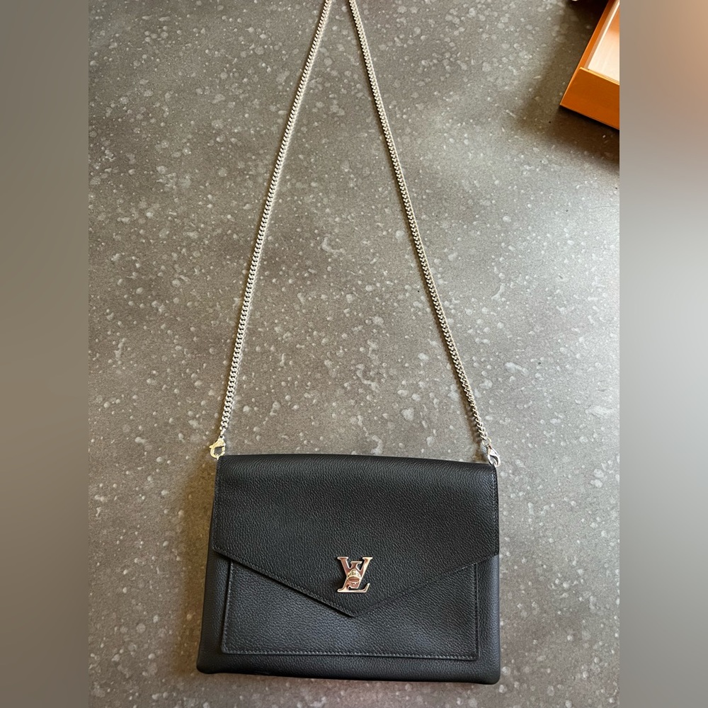 Louis Vuitton Mylockme Pochette